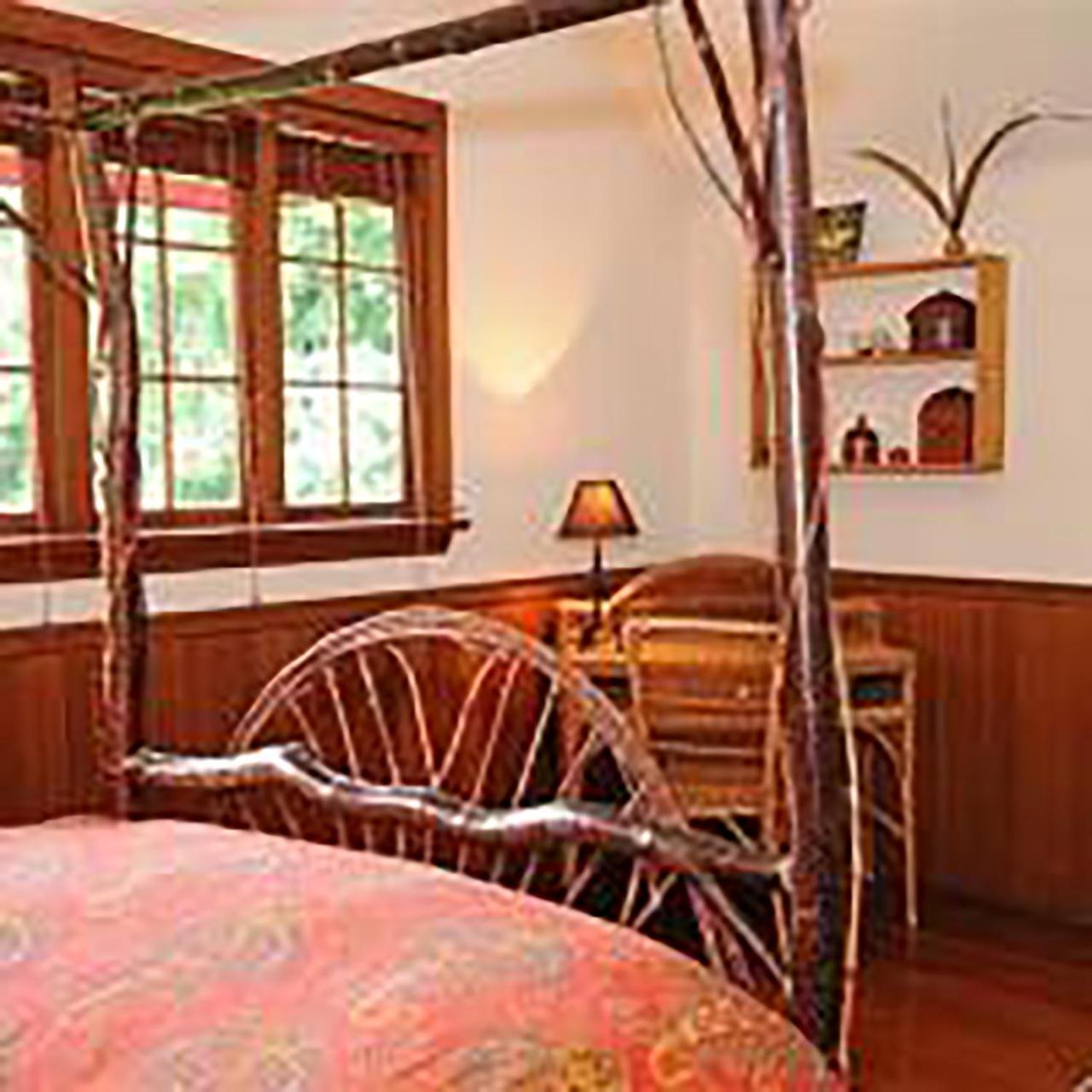 Wedgwood Manor And Glamping Retreat Hotell Crawford Bay Eksteriør bilde