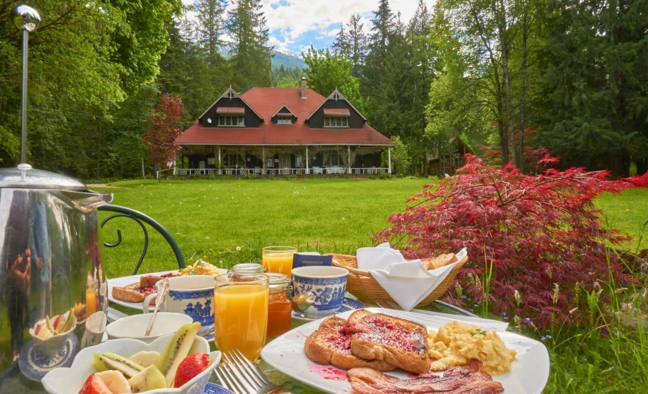 Wedgwood Manor And Glamping Retreat Hotell Crawford Bay Eksteriør bilde